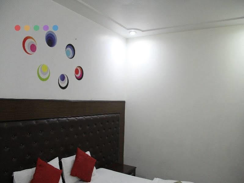 Rams Inn Connaught Place New Delhi Exterior photo